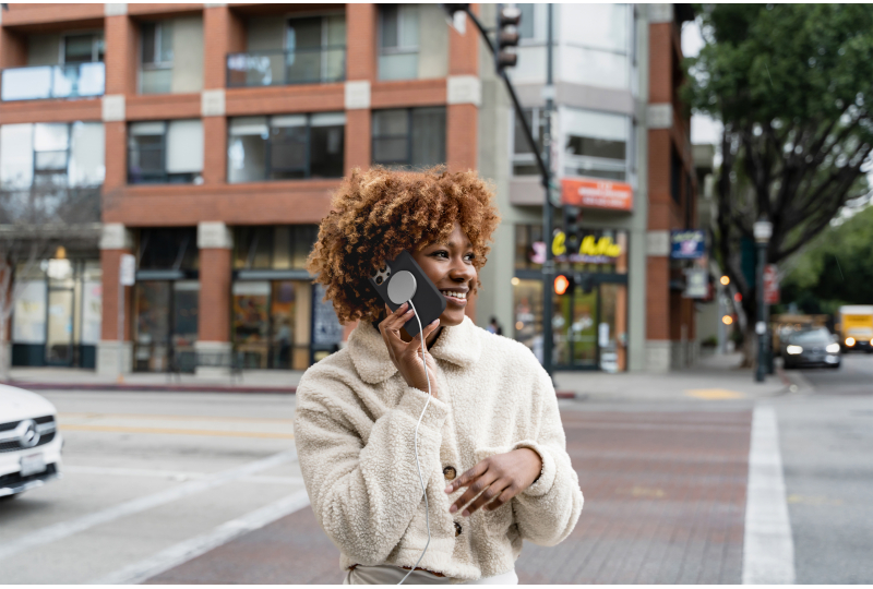 Чехол-накладка uBear Touch Mag Case для iPhone 15 Pro, силикон, черный