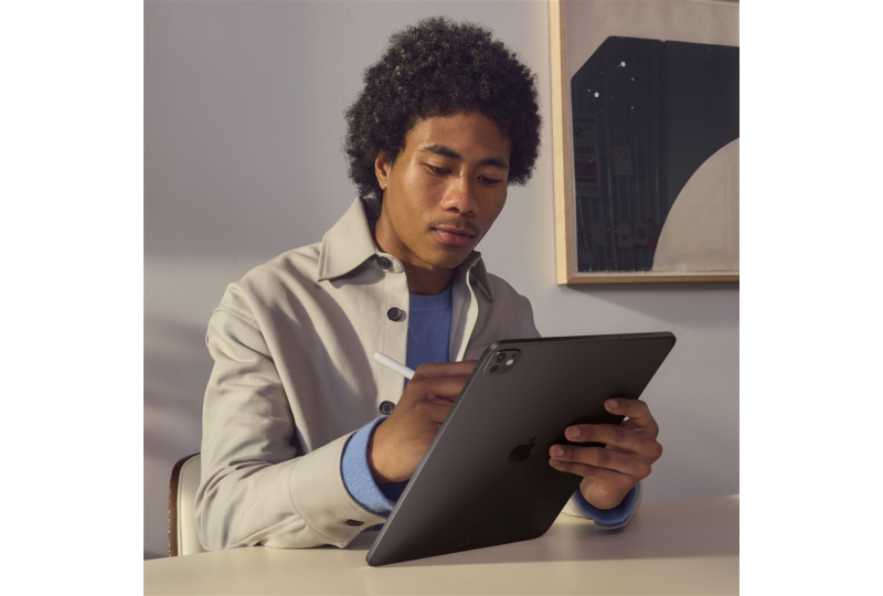 Apple iPad Pro (M4, 2024) 13 Wi-Fi 256GB, серебристый